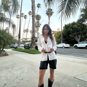 Meet your Posher, Cara